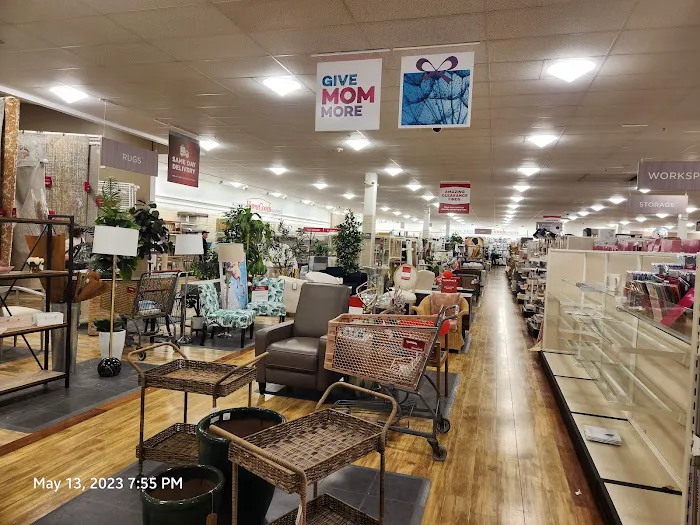 T.J. Maxx & HomeGoods 0