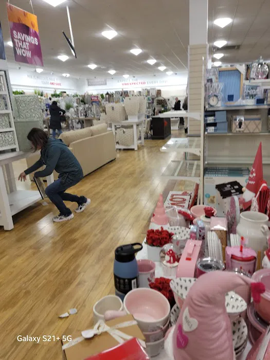 T.J. Maxx & HomeGoods 5