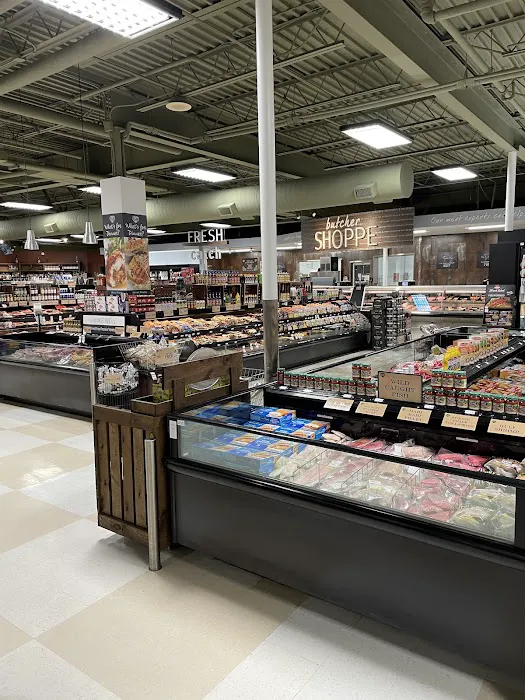 D&W Fresh Market 2