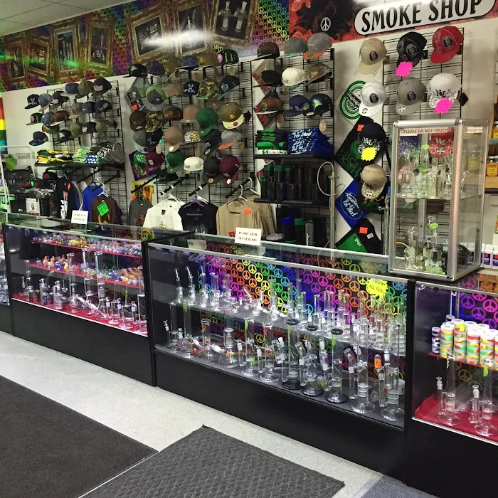 GR Cloud Smoke Shop 1