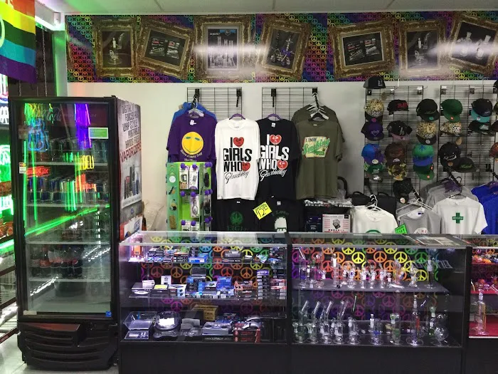 GR Cloud Smoke Shop 7