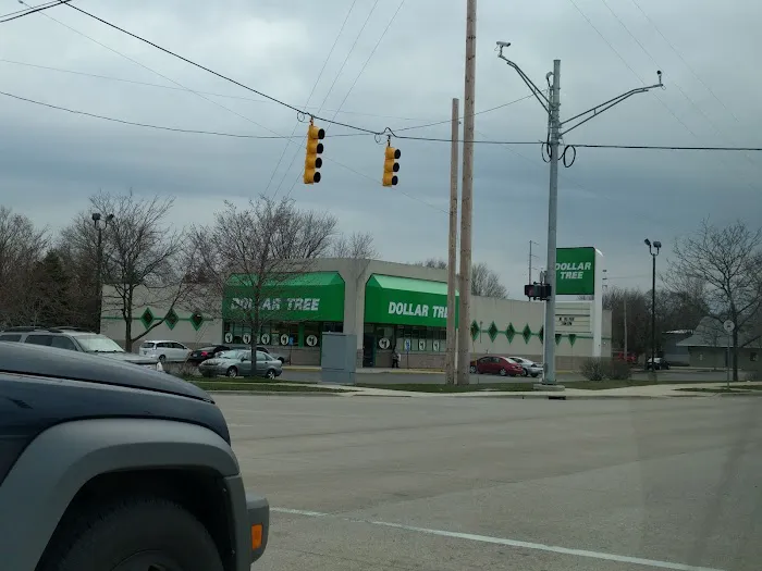 Dollar Tree 6