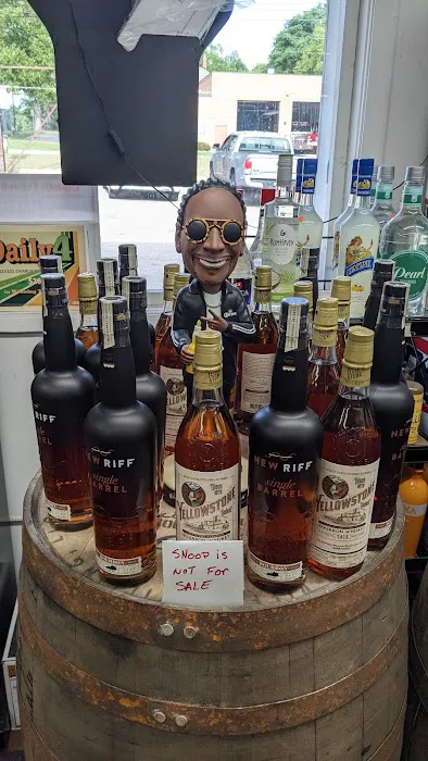 Charlie's Party Store 3
