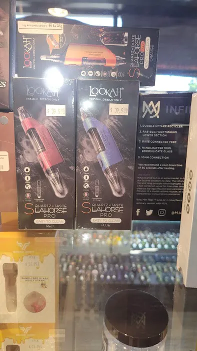Rise Smoke/Vape Shop-28th St 7