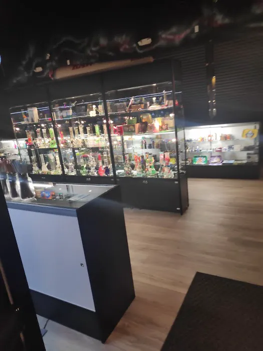Rise Smoke/Vape Shop-28th St 6