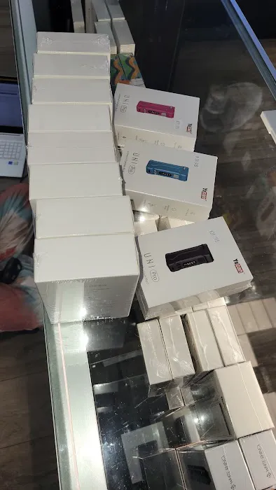 Rise Smoke/Vape Shop-28th St 4