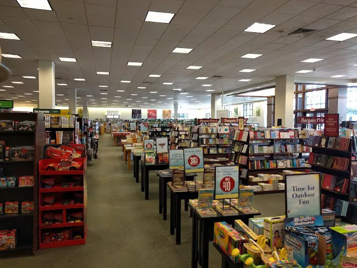 Barnes & Noble 3