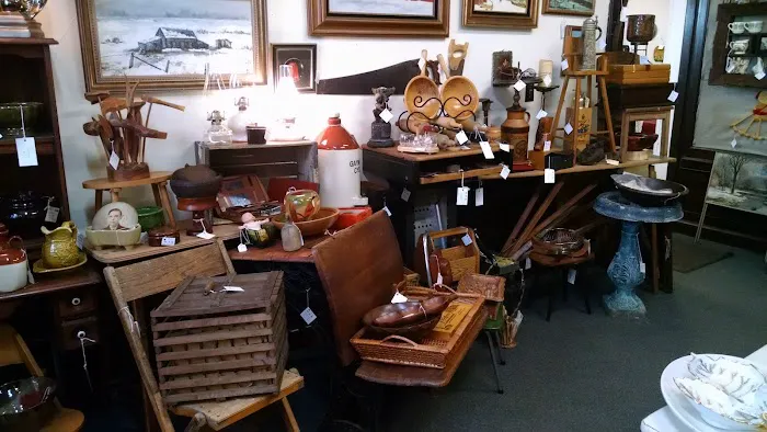 Warehouse One Antiques & Collectibles 7