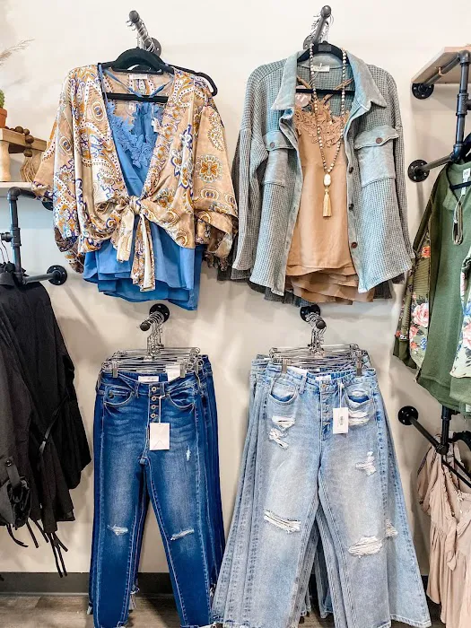 R3VEL Threads Boutique 8