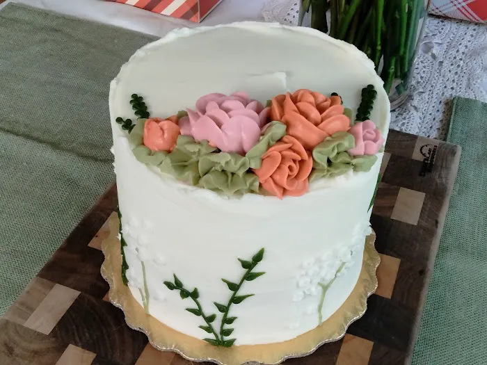 Connie's Cakes 7