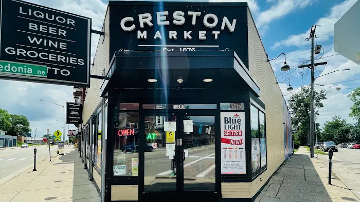 Creston Market 8