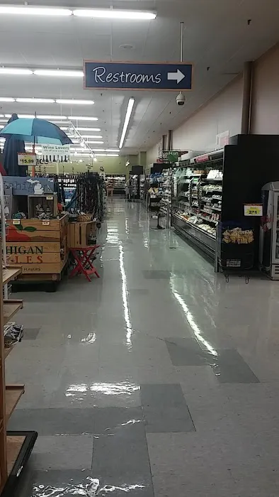 Family Fare Supermarket 1