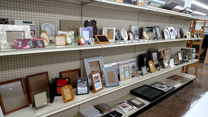 The Salvation Army Family Store & Donation Center 5