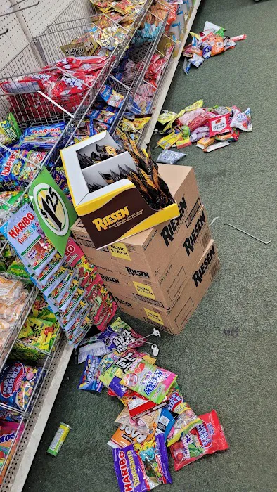 Dollar Tree 4