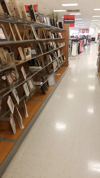 T.J. Maxx 0