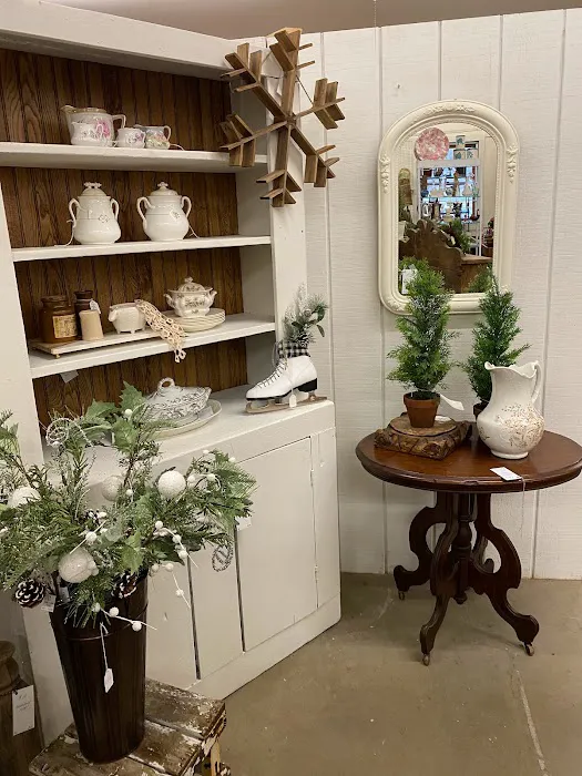 Garden House Vintage Market 5
