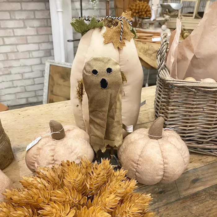 Garden House Vintage Market 7