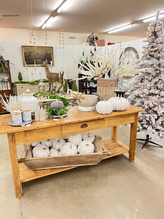 Garden House Vintage Market 8