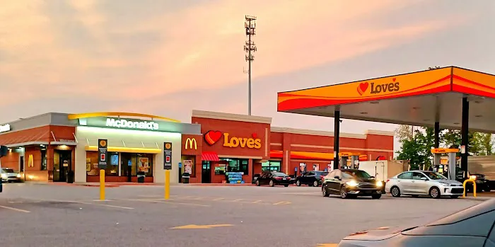 Love's Travel Stop 3