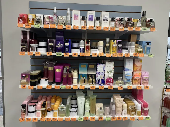 The Avon Shop 8