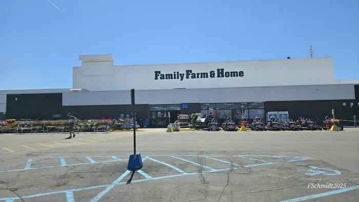 Family Farm & Home 2