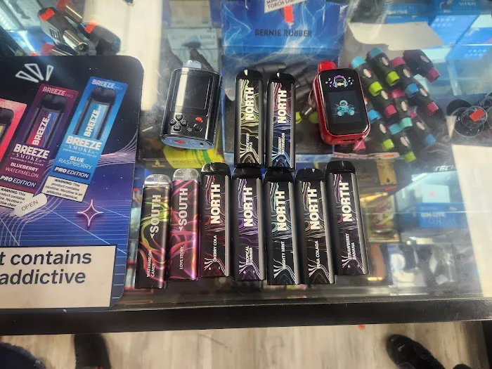 Plainfield smokes and vape 0