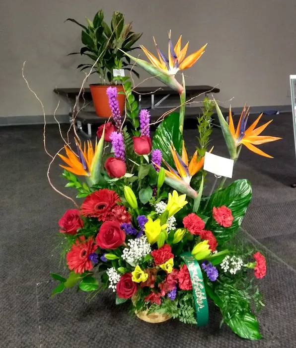 Polderman's Florist & Garden 9