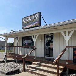 Cloud 9 Smoke Shop ico