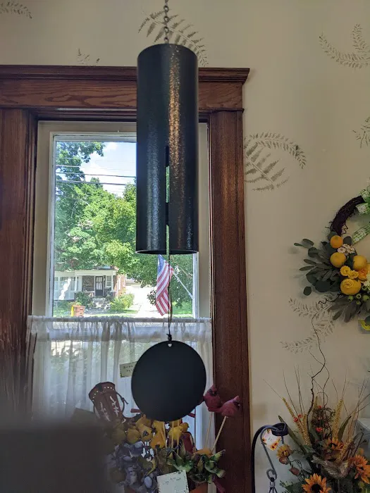 DeVine’s Flowers & Botanicals 3