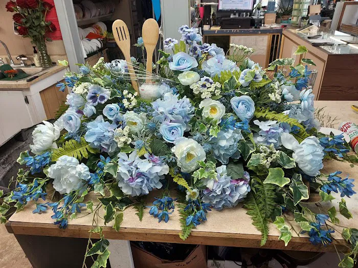 Hometown Floral & Gifts 9
