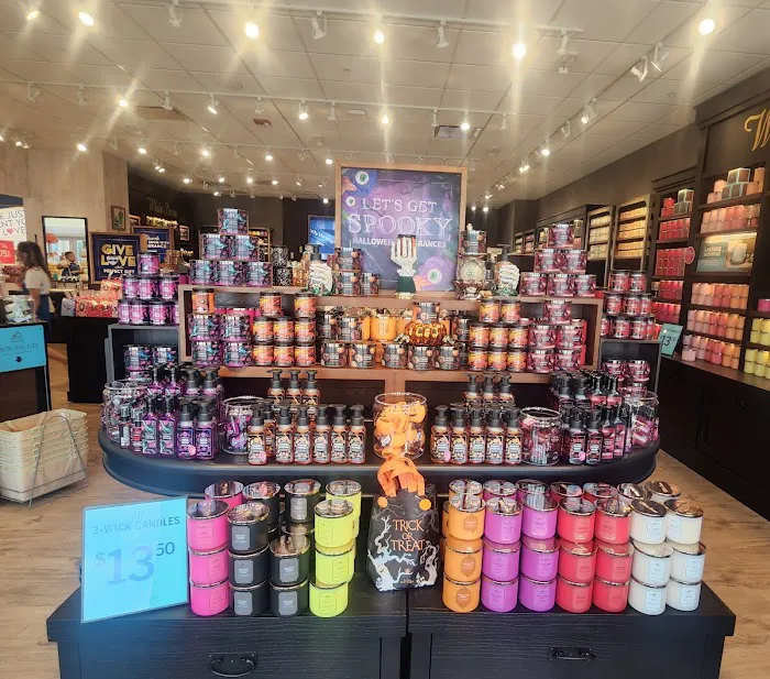 Bath & Body Works 4