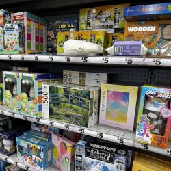 Five Below ico