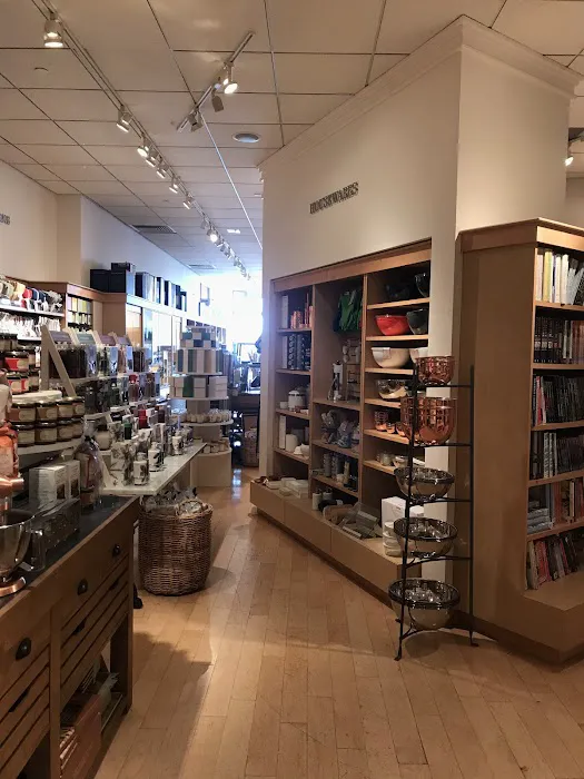 Williams-Sonoma 0