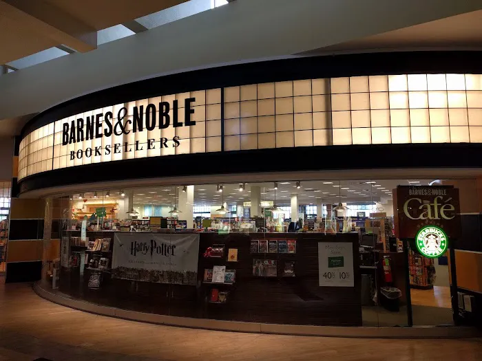 Barnes & Noble 1