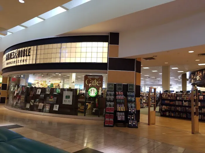 Barnes & Noble 7