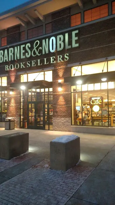 Barnes & Noble 5