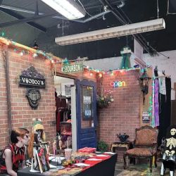 Voodoo's World of Oddtiques ico