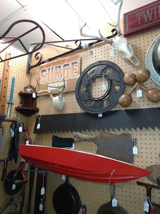 Clare Antique Mall 4