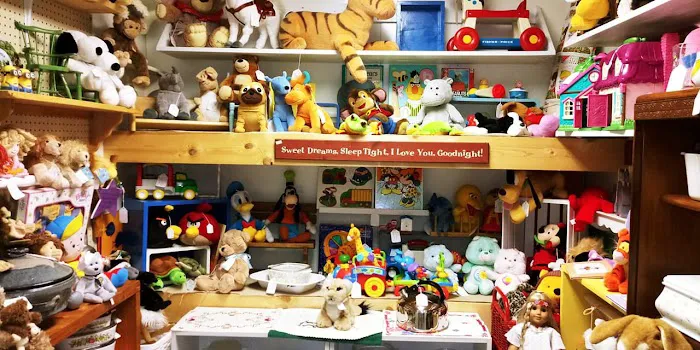 Clare Antique Mall 5