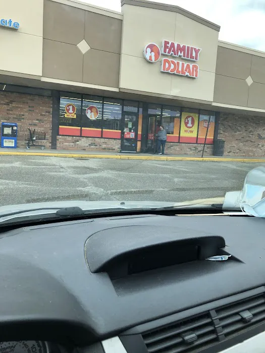 Family Dollar 8