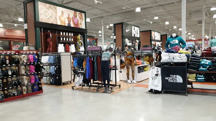 DICK'S Sporting Goods 2