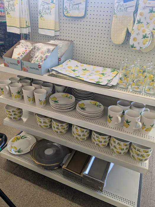Dollar Tree 1