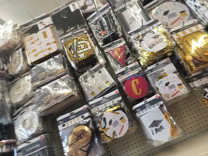 Dollar Tree 6