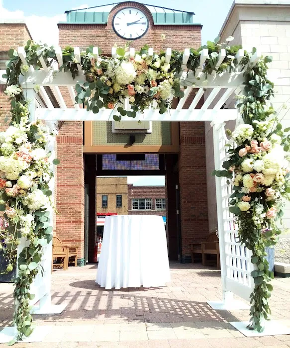 Hannah's Flowers & Floral Preservation 7