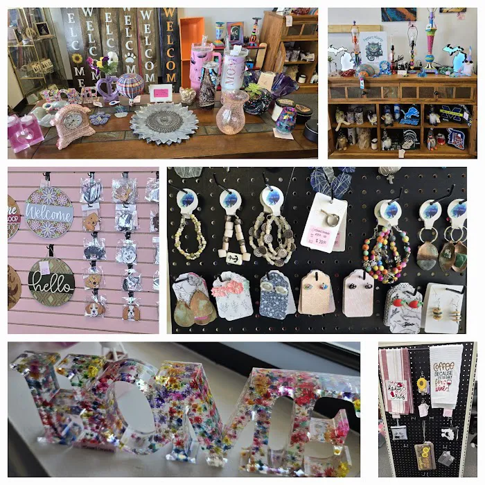 ReClaimed Creativity, Ninni's Re$ell Shoppe 6