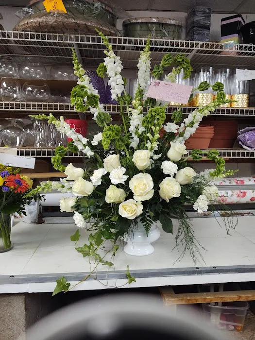 Lapelle's Flowers & Gifts 4