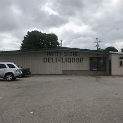 Mackenzies Party Store ico