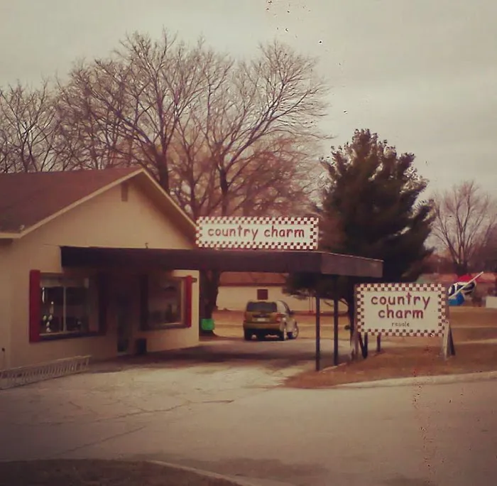 Country Charm 3