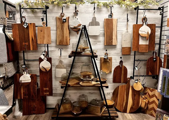 Poor Boy's Home Décor & More 3