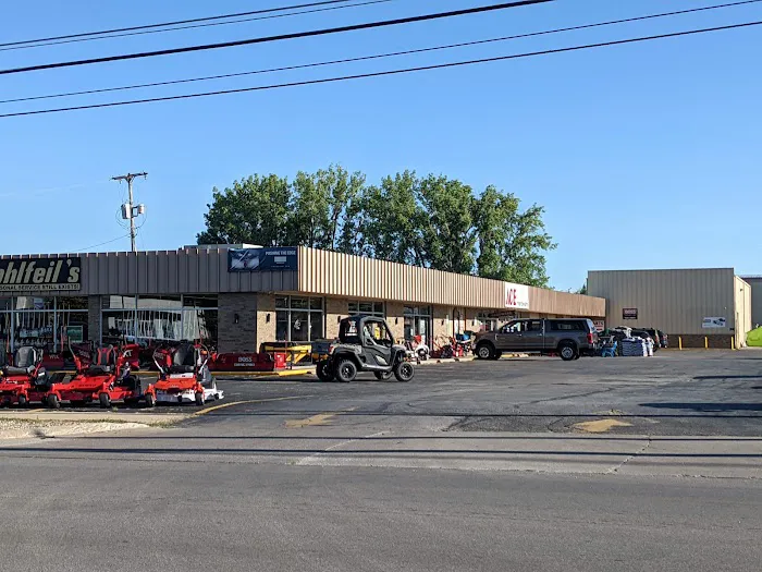 Wohlfeil Ace Hardware 2